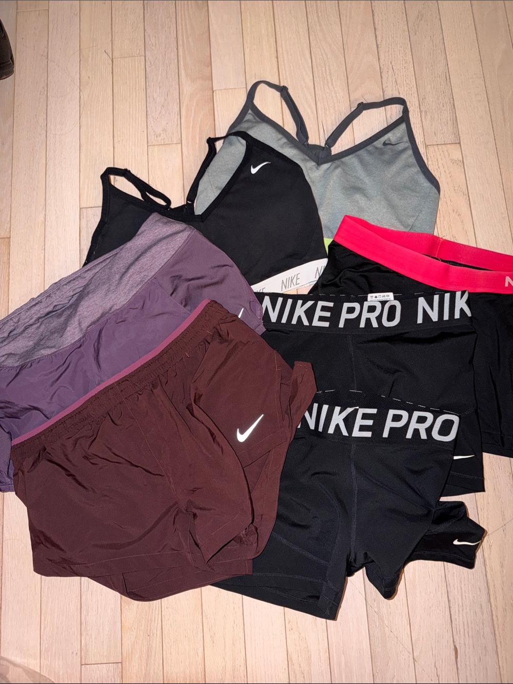 NIKE bundle of athletic wear